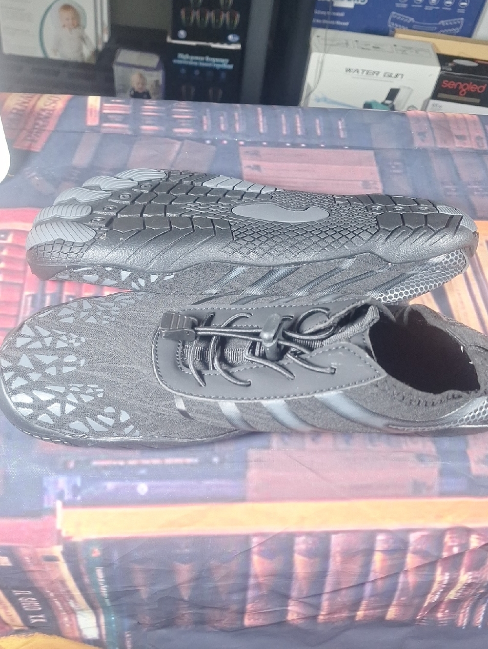 Comfort Grip Men's Water-Ready Athletic Shoes - Black 9 Men/ 11 Women